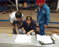 华油飞达员工积极奋斗