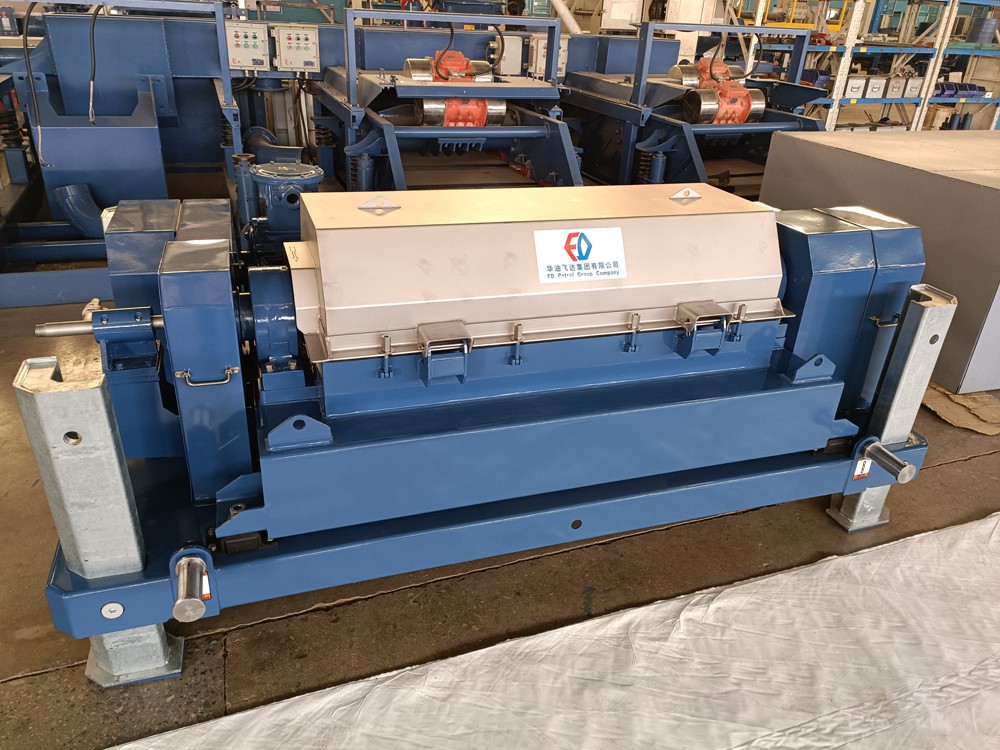 647049180673e.jpg 355-1250变频1000像素.jpg